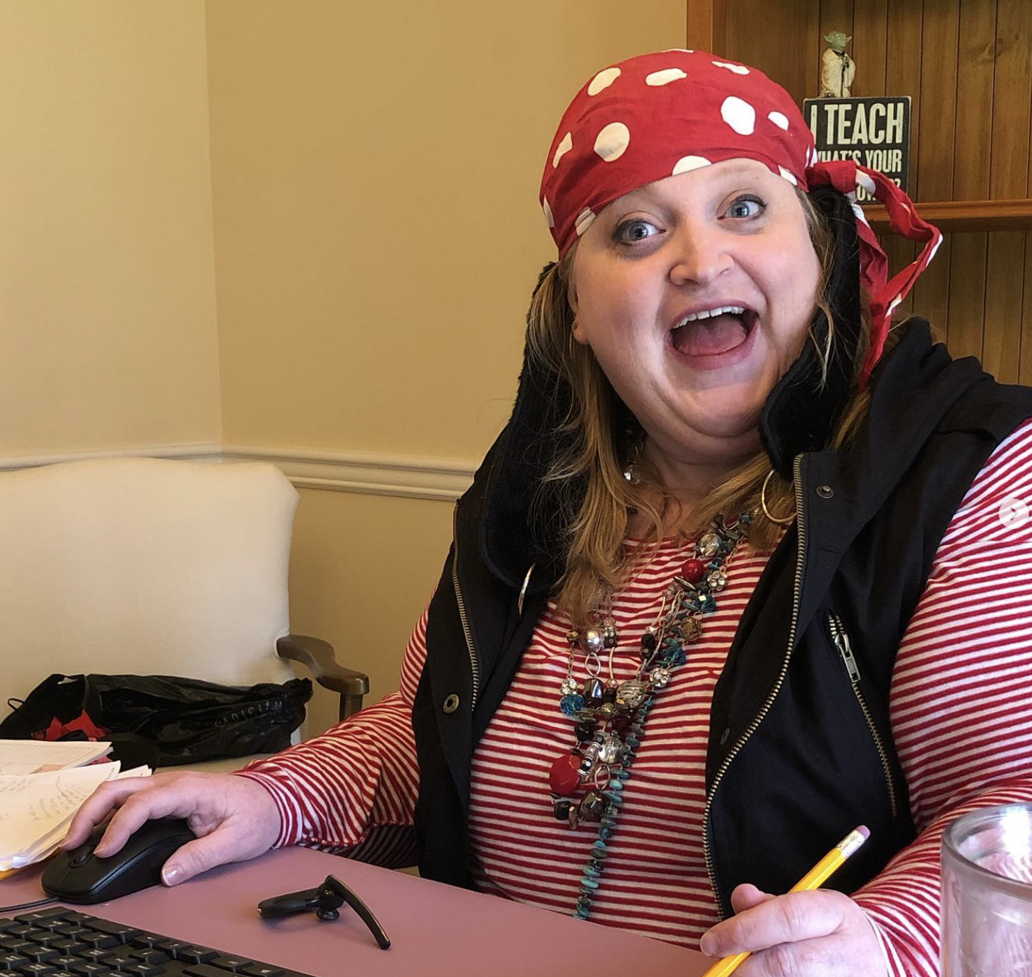 michelle nelson 5th grade teacher dressed like a pirate with big silly smile